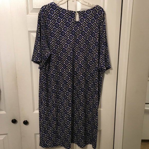 CATO Short Sleeve Plus Size Dress - Picture 5 of 7